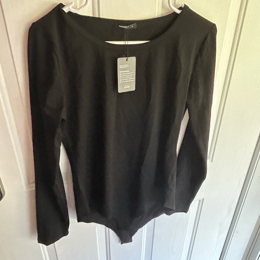 Amazon Black Scoop Neck Bodysuit